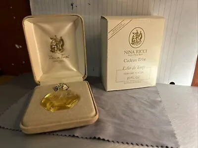 Vintage Nina Ricci Casey D’or L’Air Du Temps • $55