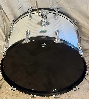 Vintage 70'S Ludwig 26x14 Chrome Over Wood Bass Drum W/MOUNT • $899.99