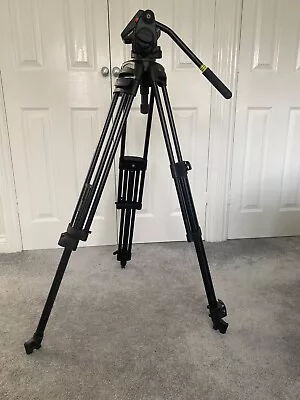 Manfrotto 501 Fluid Head Professional Tripod • £50