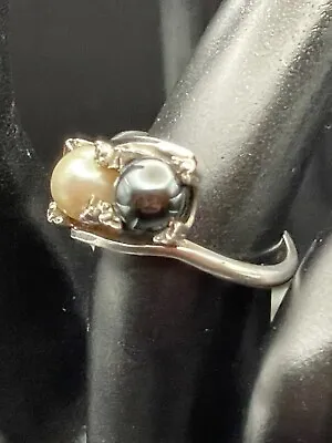 Vintage Sterling Pearl Hematite Ring Black White Mid Century Modern Style Size 5 • $36