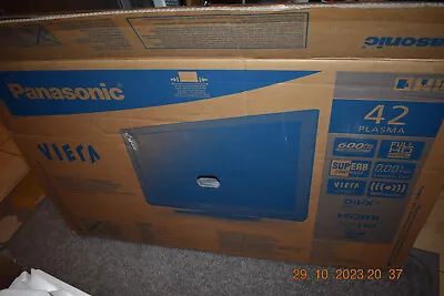 Panasonic Viera Tx-p42s30bpanasonic Viera Tx-p42s30b Intact Screen Ideal For P • £250