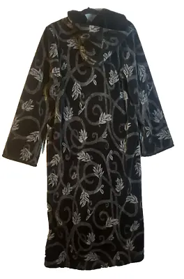 Maralyce Ferree Women's Black Gray Warm Fleece Overcoat Duster Robe Small USA • $70