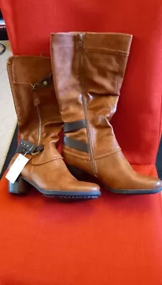 £20 • Buy Ladies Tan Boots. Size 7. Pavers. New With Tags