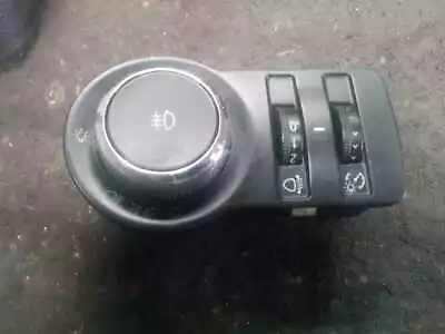 Headlight Fog Light Control Switch Vauxhall Astra 1.7 Cdti  2009-14 13268697  • £9.99