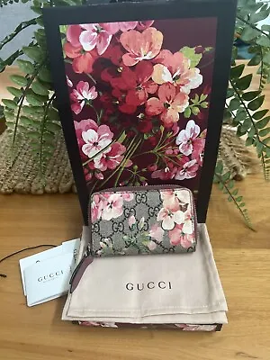$500 • Buy Authentic Gucci Bloom Zip Coin Purse Card Wallet 