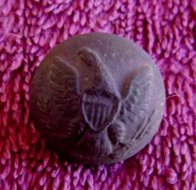 Excavated  Civil War Infantry Button Coat Size Eagle Shield (shiloh) • $12.50