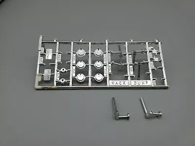 1/25 MPC General Mills Mack DM 800 Trailer Chrome  • $12