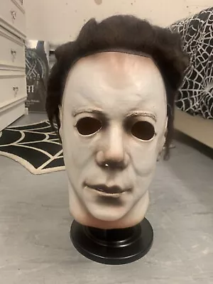 Michael Myers Mask 1978 Trick Or Treat Studios Rehaul With Stand Halloween • £199