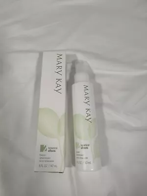 NEW! MARY KAY Botanical Effects Freshen Formula 2 Normal/Sensitive Skin • $15.99