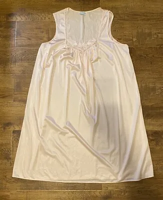 Vintage Lorraine Nightgown 1X Mid Length Sleeveless Blush Pink Lace Nylon • $24.99