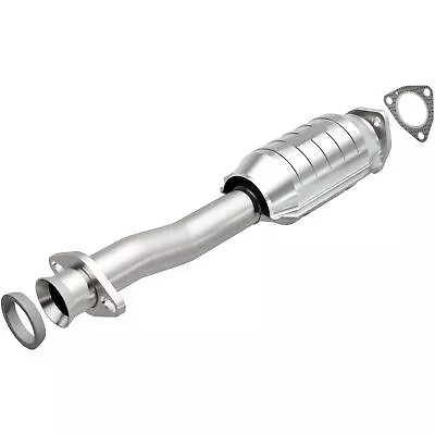 MagnaFlow Catalytic Converter 22634: Direct-Fit EPA Compliant • $199