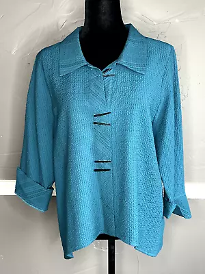 Habitat Clothes To Live IIn Women's Size S Blue Textured Top • $24.99