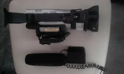 Canon XM2 FAULTY Rode Microphone FAULTY Canon XM2 Charger FAULTY • £105