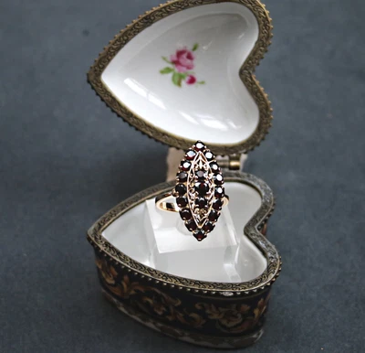 750 Gold 18kt Ring Yellow Gold Garnet Very Elegant And Opulent Finish • £344.70