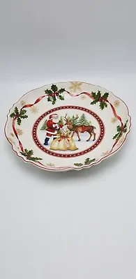 Villeroy & Boch Toy's Fantasy  10 Inch Round Bowl Santa & Reindeer • $18.75