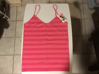 NWT Maidenform Seamless Fuchsia/Pink CAMISOLE Cami Size X-LARGE Style #40931 • $6.99