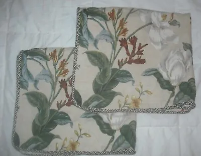 Waverly – Williamsburg ~ Magnolia ~ 2 Standard Pillow Shams ~ EUC • $45.68