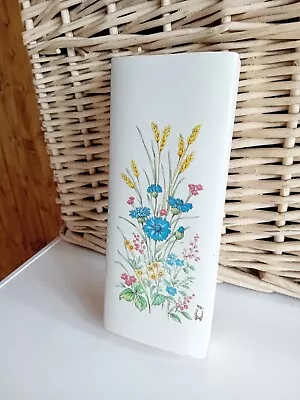 Retro....floral.....wall Vase....pretty...ceramic...country...vase • £4.95