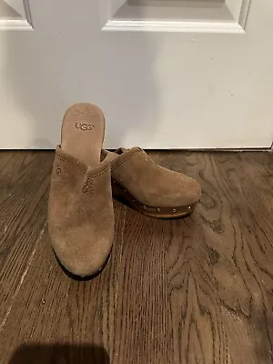 UGG Abbie 5772 Chestnut Suede Sheepskin Slip On Mule Clogs Size 5 EUC! $100 • $48