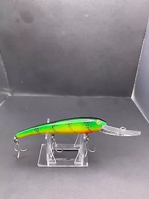 Vintage Fishing Lure! Tom Mann’20+ Stretch Minnow. A Rainbow Of Color! 4 1/2” • $3.99