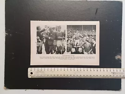 Team Pic From 1963 FOOTBALL Annual - MANCHESTER UNITED - With FA Cup • £2.99