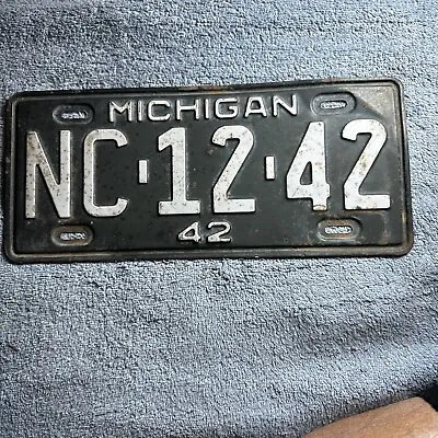 1942 Michigan License Plate NC-12-42 • $19.99