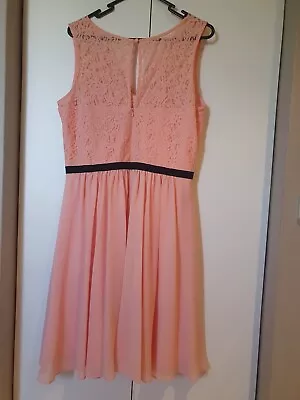 Review Dress 14 • $25