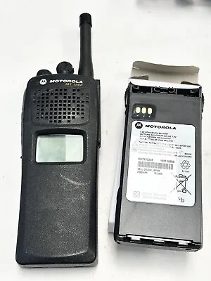 Motorola MT 1500 UHF Portable Radio 48 Channels H67SDD9PW5BN W/Display • $149.99