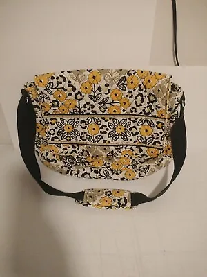 Vera Bradley Messenger Bag Go Wild Retired Spring 2013 • $11.99