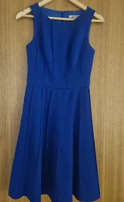 REVIEW DRESS Size 6 Blue • $39.99