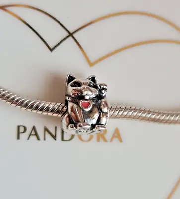 Pandora Lucky Waving Cat Charm #790989EN05 • £16