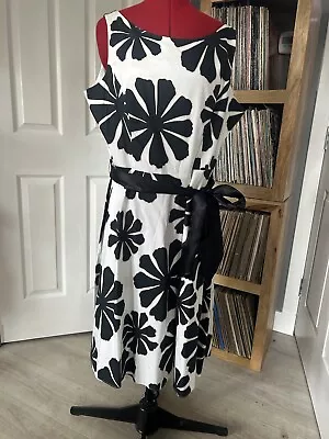 Debenhams J Taylor UK 18 Bold Black & White Sleeveless Flare Dress Wide Tie Belt • £10