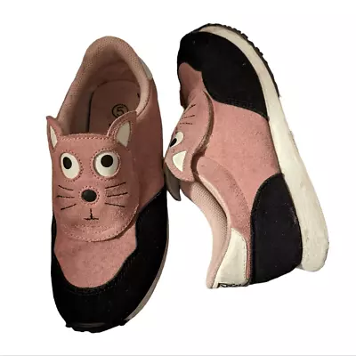 Tuk Pink Suede Cat Face Sneakers Size Women's 5 • $49