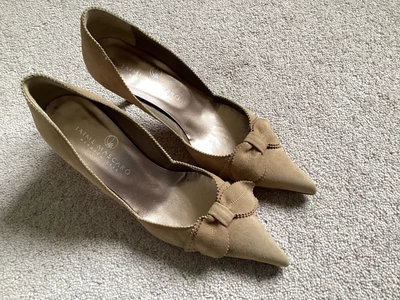 £19 • Buy Jaime Mascaro Beige Suede Court Shoes,UK Size 4. 4.5? Quality Spanish-made Shoes