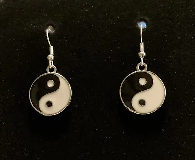 Black And White Enamel Dangle Earrings Yin Yang Tai Chi • £2.99