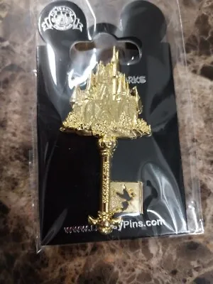 2012 WDW (Your Key To The Magic) Passholder Exclusive Gold Magic Kingdom Castle  • $7.99