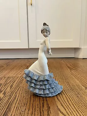 NAO Lladro Figurine #418 Flamenco Dancer Bailarina Garrida RARE • $150