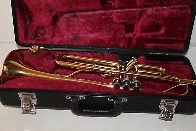 Gold Yamaha Bb Trumpet With Case & New Unused Gold Mouthpiece Cleaned & Serviced • £245