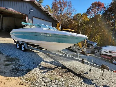 $1500 • Buy 1994 Searay 240 Signature Complete Curved Windshield