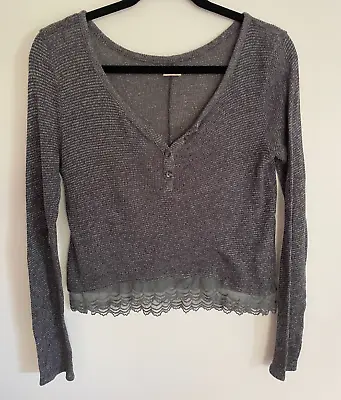 $15 • Buy Hollister Long Sleeve Knit Top Size S Lace Hem Button Front V-Neck Grey
