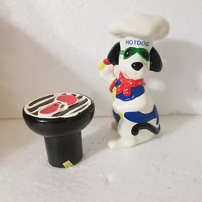 Vintage  Chef Hot Dog  Cooking On A Grill Salt And Pepper Shakers • $5.49