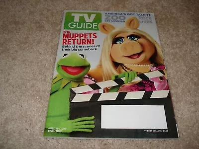 THE MUPPETS RETURN * KERMIT THE FROG * MISS PIGGY August 2015 TV GUIDE MAGAZINE • $5.99