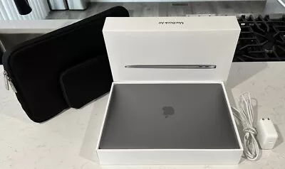 $745 • Buy 13  Apple MacBook Air M1 8-Core GPU 16GB 1TB SSD 2020 Great Condition