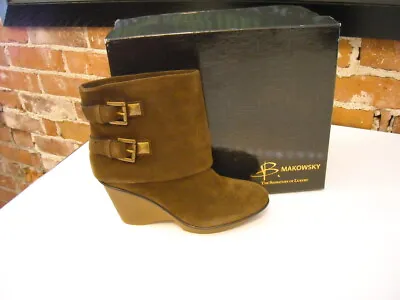 B Makowsky Nayla Brown Suede Buckle Cuff Pull On Ankle Wedge Boots 7.5 New • $39.95