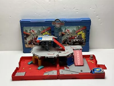 2005 Matchbox Pop-Up 24 Hour Truck Garage Auto Center Mattel Incomplete 3+ • $34.99