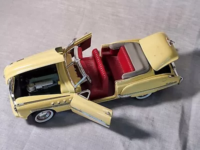 Motormax 1949 Buick Dynaflow Convertible Die Cast Vehicle (1853B) • $58