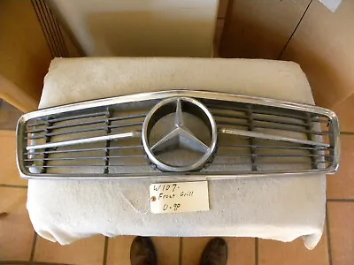 Mercedes Benz W107 SL SLC 450SLC 450SL 280SL 280SLC Radiator Cowl Front Grill  • $125