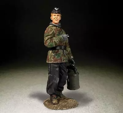 25082 - German Army Tanker In Parka No.1 - WWII - W. Britain • $90.52
