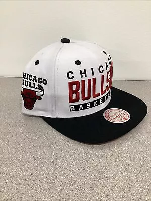 Chicago Bulls Mitchell & Ness White Black Adjustable Snapback Hat New • $29.99