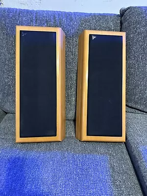 ꙮ Vienna Acoustics Waltz  Speakers Oak Pair With Brackets • $400